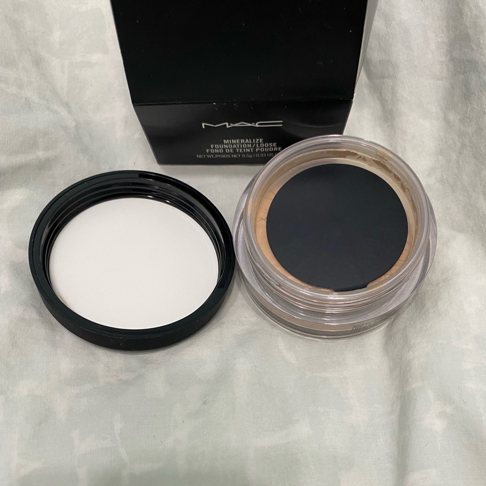 Mac Mineralize foundation/Loose
